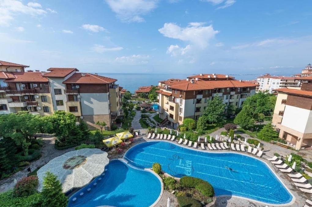 Psb Apartments In Gardens Of Eden Sveti Vlas Dış mekan fotoğraf